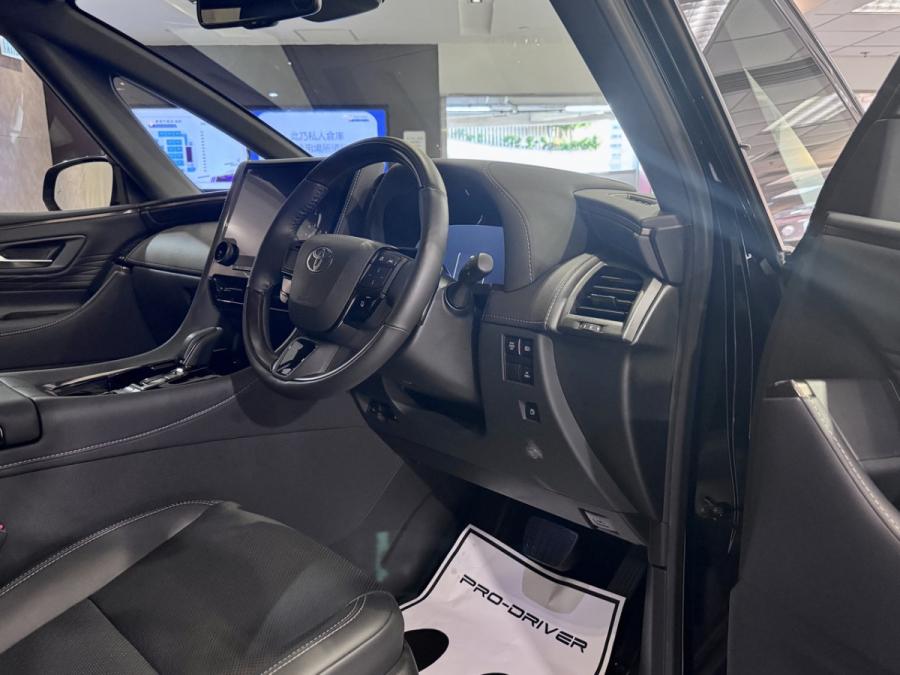 VELLFIRE Z PREMIER HEV - Image 9